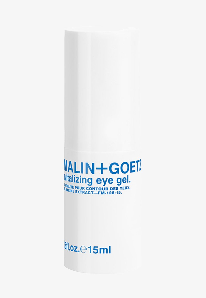 Weißer zylindrischer Kunststoffbehälter mit blauer Schrift. Das Etikett trägt die Aufschrift "MALIN+GOETZ revitalisierende Augencreme" und enthält Angaben zur Größe und zu den Inhaltsstoffen.