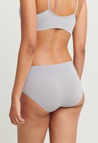 Jockey GENERATION  SEAMFREE HIPSTER - Underkläder - gray