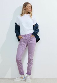Cecil Jeans a sigaretta - lila