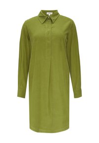 Vestido de camisa verde de manga larga hecho de una tela suave, con un cuello con botones, una media tapeta y una silueta recta.
