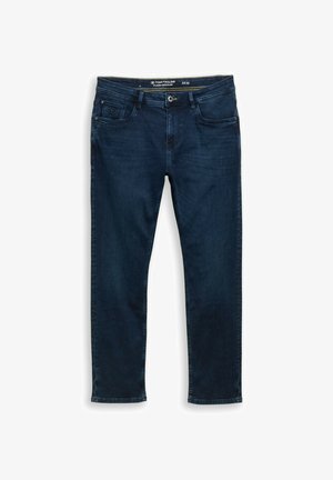Jeans en denim bleu foncé avec une coupe classique, dotés d'une fermeture éclair, d'un design à cinq poches et de coutures contrastantes le long des coutures.