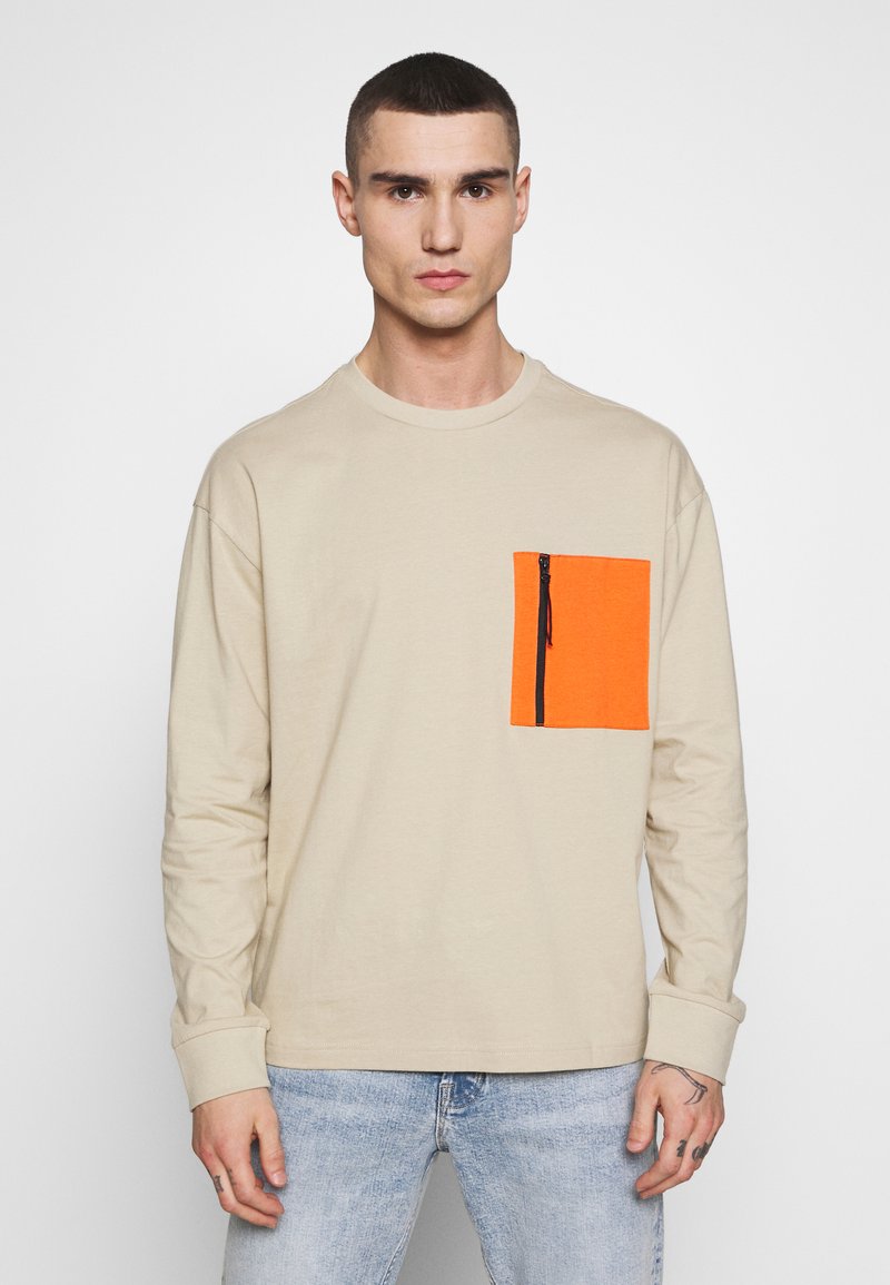 Urban Classics - BOXY BIG CONTRAST POCKET - Long sleeved top - concrete, Enlarge