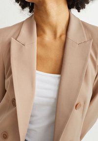 C&A Krátký kabát - beige