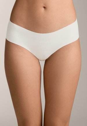 Brezšivne bele hipsterske spodnje hlačke z širokim elastičnim pasom. Mehka, raztegljiva tkanina z gladko teksturo. Brez vidnih šivov ali vzorcev.