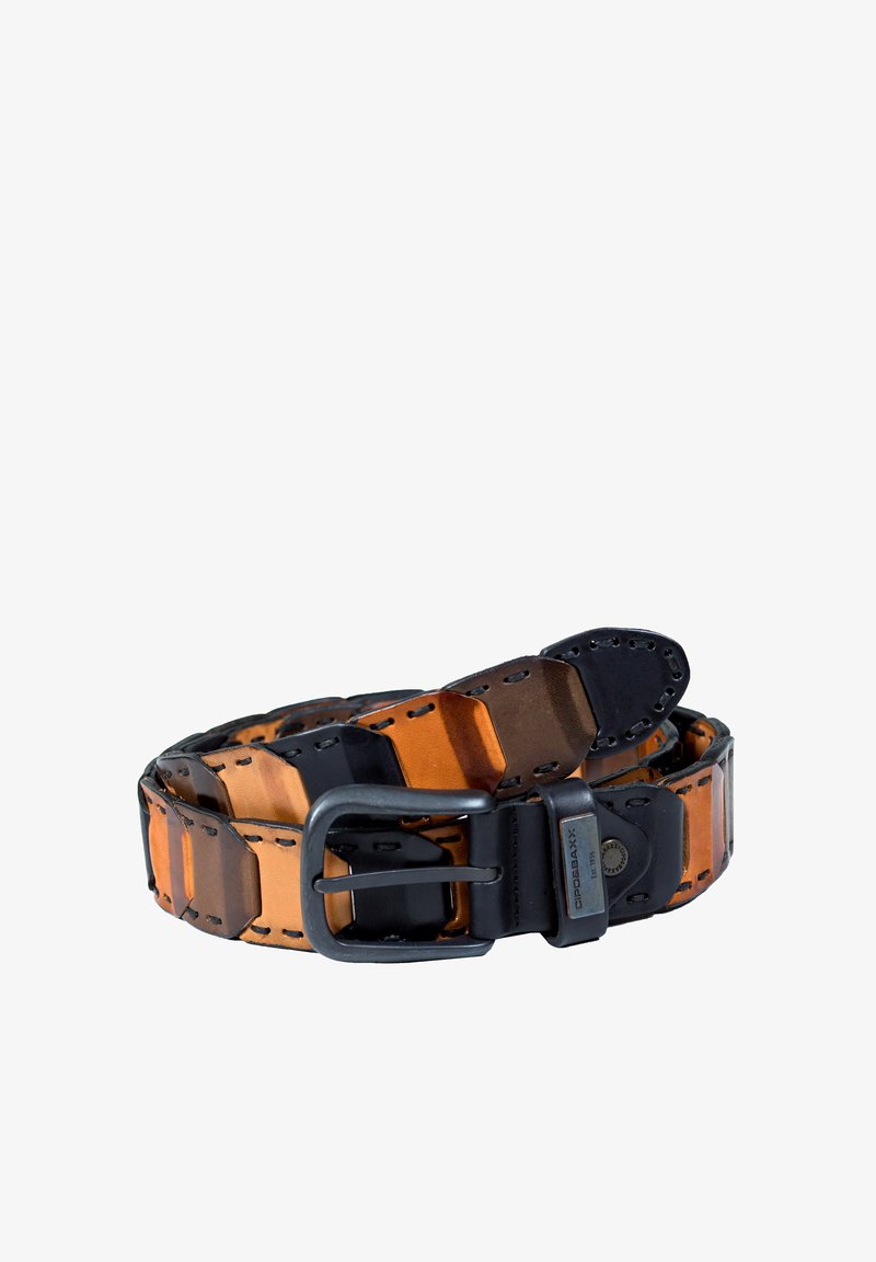 Leather belt featuring interlocking segments in brown and black shades, with a matte black metal buckle and visible stitching accents.