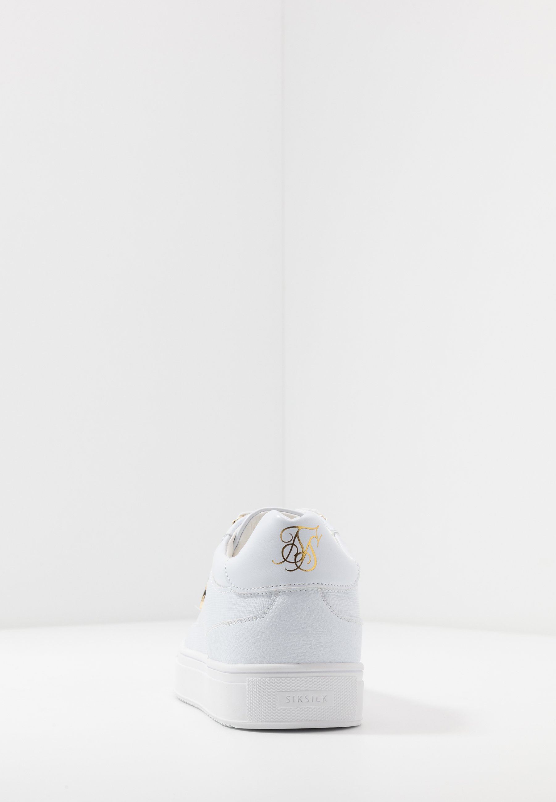 siksilk ghost trainers