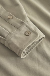 Thumbnail Image 6
