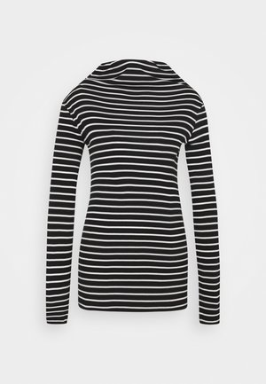 Haut à manches longues rayé noir et blanc avec une texture douce et un col drapé. Présente des rayures horizontales régulièrement espacées.