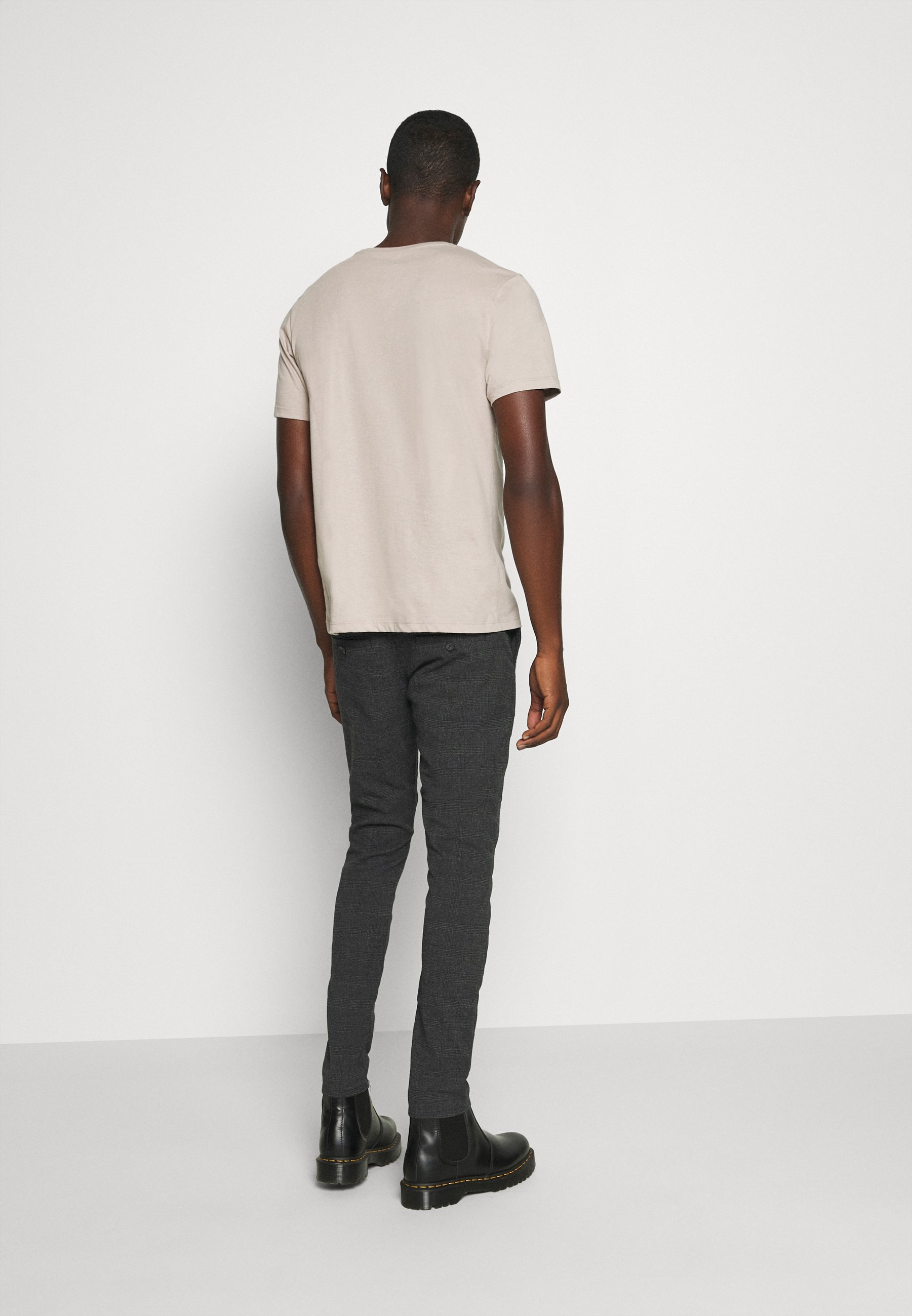 Cotton On OXFORD Bukse charcoal prince of wales Zalando.no Cotton On OXFORD Bukse charcoal prince of wales Zalando.no