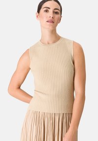 zero MIT RUNDHALSAUSSCHNITT - Felső - irish cream
