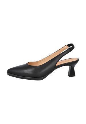Zapato slingback de cuero negro con punta puntiaguda y tacón bajo de bloque, forro interior beige y tira elástica en la parte trasera.