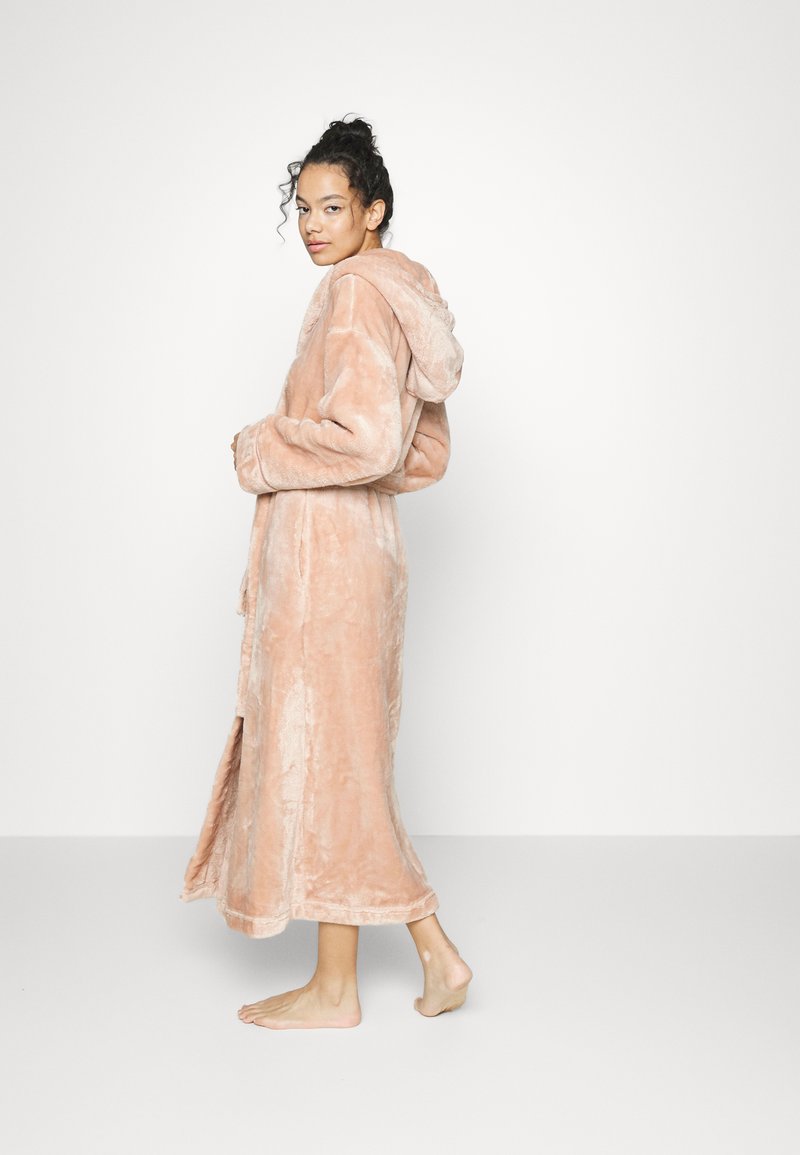 Pictures pink nude of FULL VIDEO: