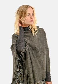 Molly Bracken PONCHO - Sciarpa - grigio scuro