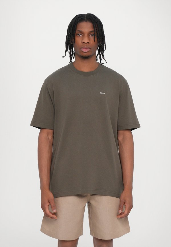 TEE - Basic T-shirt - capers