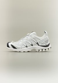 Neselectat, white/lunar rock/black