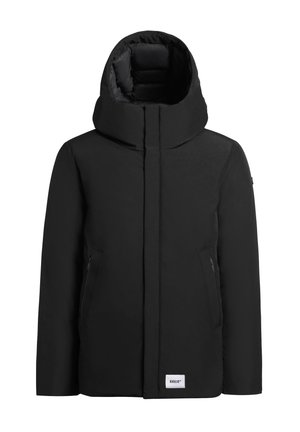 Chaqueta acolchada negra con un alto cuello y capucha adjunta. Cuenta con un cierre frontal, dos bolsillos laterales y una etiqueta de logo en el dobladillo.