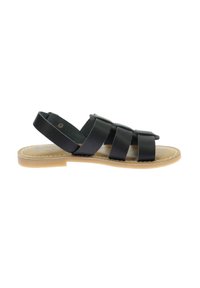 Sandal de cuero negro con tres correas anchas, parte trasera abierta y suela natural. Presenta costuras a lo largo del borde y una textura suave.