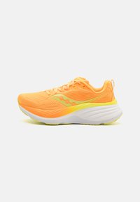 HURRICANE 24 - Bėgimo batai plentui - orange