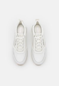 Allie Stride Extreme 085 Optic White