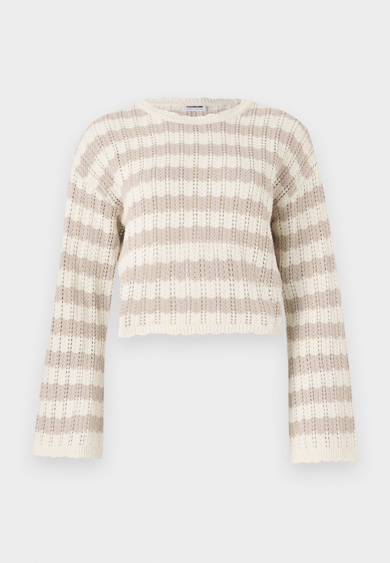 Häkelsweater in Beige und Creme, mit weiten Ärmeln, horizontalen Streifen und einem verkürzten Design mit gewellten Kanten.
