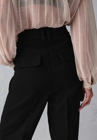 Next PETITE - Kelnės - black