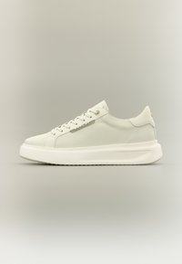 Sélectionné, off white