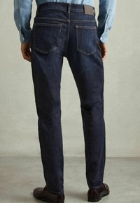 Reiss PICTON - STRETCH - Liibuvad teksad - indigo blue wash