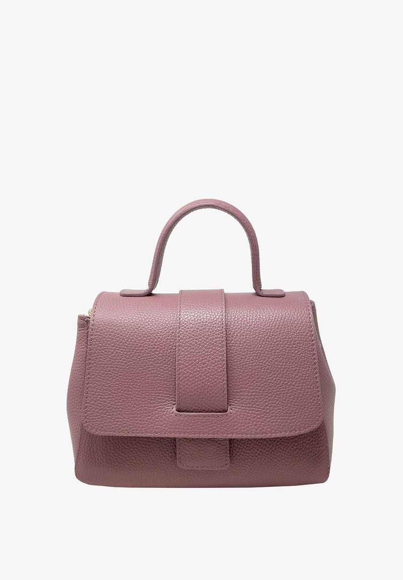 Vaaleanpunainen nahkainen käsilaukku, jossa on muotoiltu rakenne, yläkahva ja läpän sulkulukko. Ominaisuuksiin kuuluu teksturoitu pinta ja minimalistinen muotoilu.