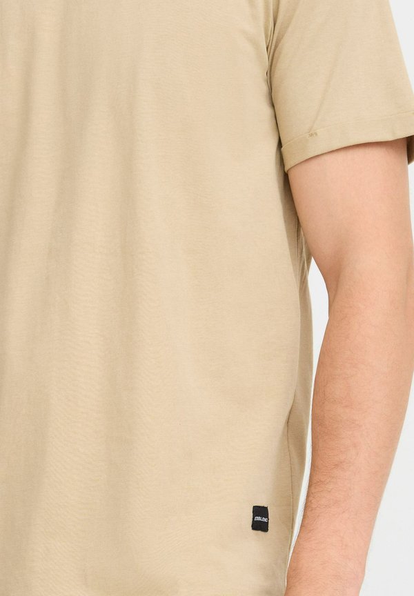 BHTEE 5 PACK - Basic T-shirt - cornsottervaniladressbblac3