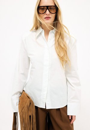 NA-KD FITTED SHOULDER PAD - Paitapusero - white