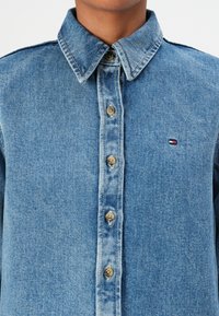 Tommy Hilfiger LANA SHIRT - Užsagstoma palaidinė - blue denim