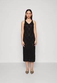 ONLY Tall Robe pull - black