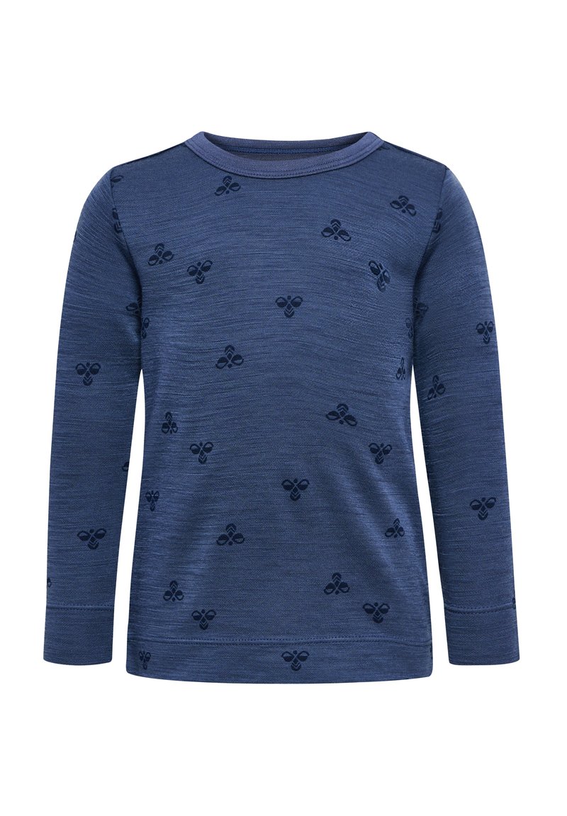 Dunkelblaues Langarmshirt mit einem geprägten Muster aus kleinen, symmetrischen Formen in der gesamten Fläche. Weicher Stoff mit Rundhalsausschnitt.