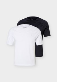 Επιλέχθηκε, black/white