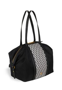 Sac en tissu noir avec un panneau géométrique remarquable en nuances de gris et de blanc, accentué par des garnitures dorées et des poignées en cuir noir.