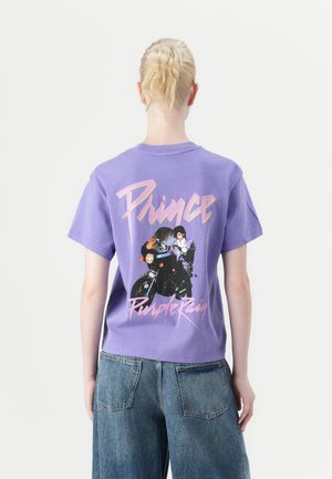 GRAPHICS EDITOR TEE PRINCE - Print T-shirt - purple loganberry
