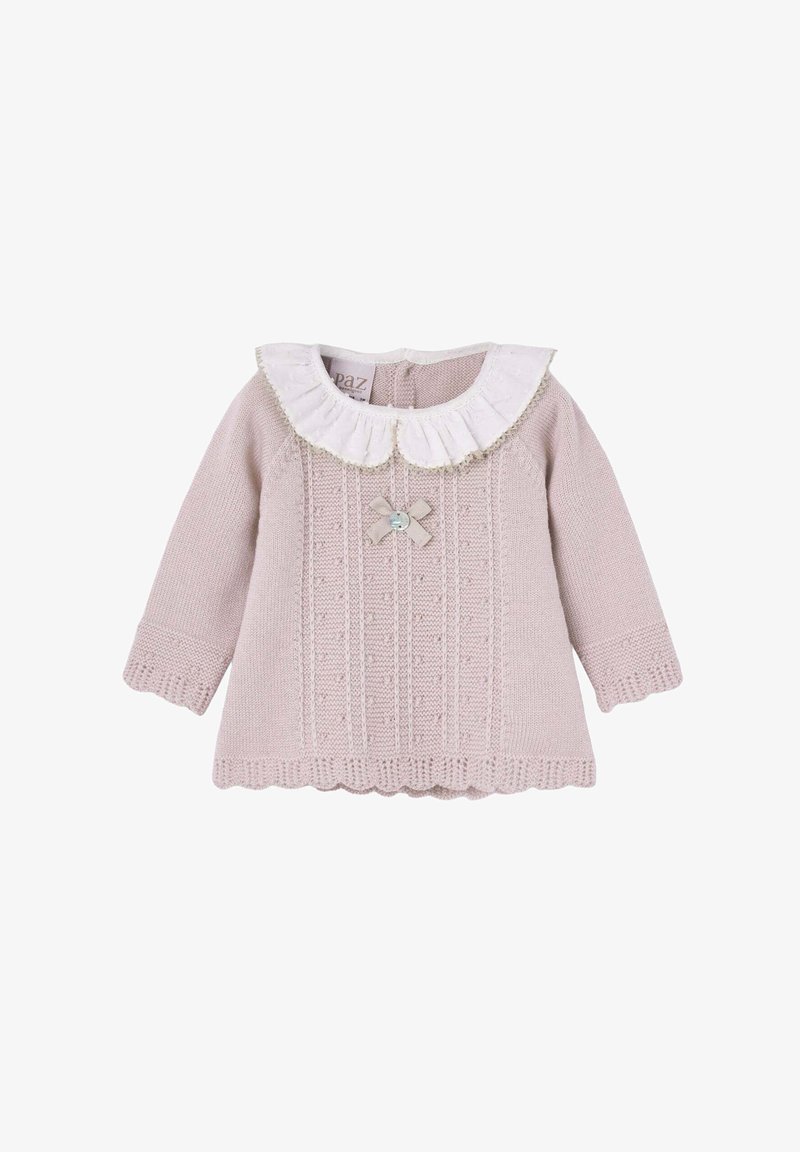 Pull en tricot rose clair avec un col en dentelle blanc, un motif texturé et un nœud décoratif avec une accent en perle au centre devant.