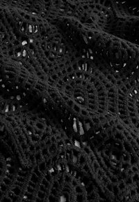 Unausgewählt, black