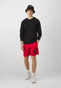 Nike Performance NBA MIAMI HEAT SHORTS - Klubbkläder - university red/white