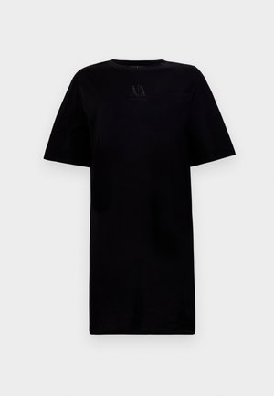 Čierne tričko s krátkymi rukávmi a okrúhlym výstrihom, s detailom loga na hrudi. Vyrobené z mäkkej látky s voľným strihom.