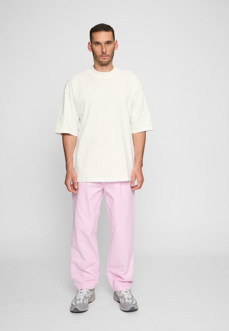 2Y Premium 2Y STUDIOS - Jednoduché tričko - offwhite