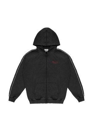 Czarna bluza z kapturem na zamek, z podszytym kapturem, przednimi kieszeniami i czerwonym logo. Posiada białe paski po bokach oraz miękki, teksturowany materiał.