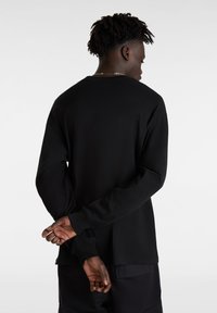 Vans LOOSE FIT - Maglietta a manica lunga - black