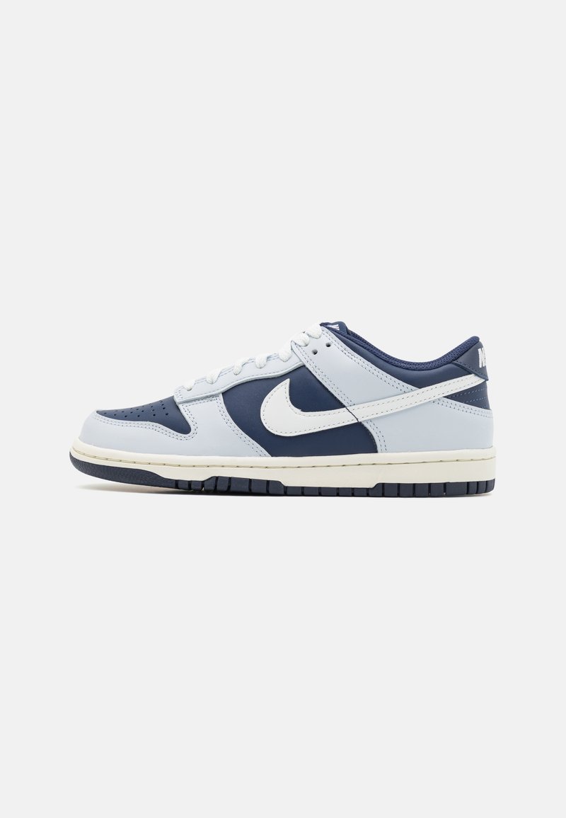 Nike Sportswear - DUNK UNISEX - Sporta apavi - football grey/summit white/midnight navy, Palielināt