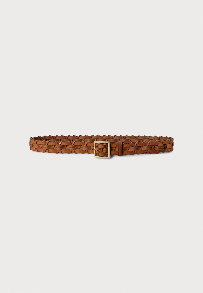 Ceinture en cuir marron tressé avec une boucle rectangulaire en or, présentant un motif tissé et une texture lisse sur toute sa longueur.
