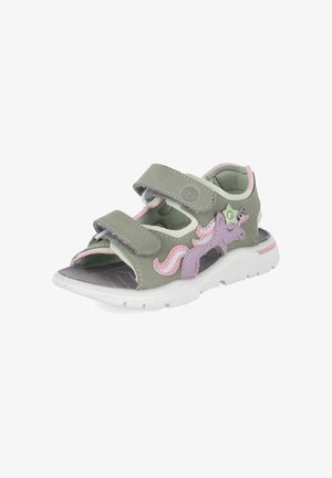 Zielona sandal dziecięca z odkrytymi palcami, różową dekoracją jednorożca i dwoma regulowanymi paskami na rzep na białym tle.