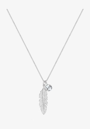 Ezüst nyaklánc, toll medállal és kerek kristály kiegészítővel, amelyhez egy finom lánc adja a dizájn elegáns érintését.
