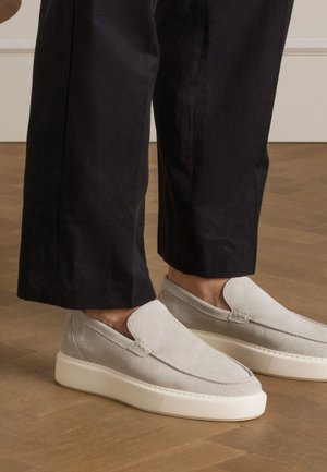 Manfield, LOAFER - Slipper - grau