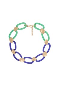 Collar colorido que presenta eslabones de plástico verdes y azules, intercalados con brillantes acentos en tono dorado. Cuenta con un cierre seguro y cadena ajustable.