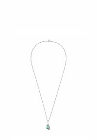 Collana in argento con pendente a goccia in pietra turchese e piccole pietre decorative, che presenta un design elegante.